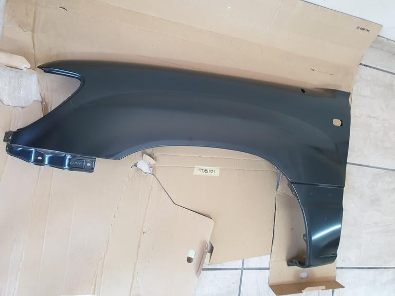 Toyota Land Cruiser 4.2D 2003, 2004, 2005 Left Front Fender