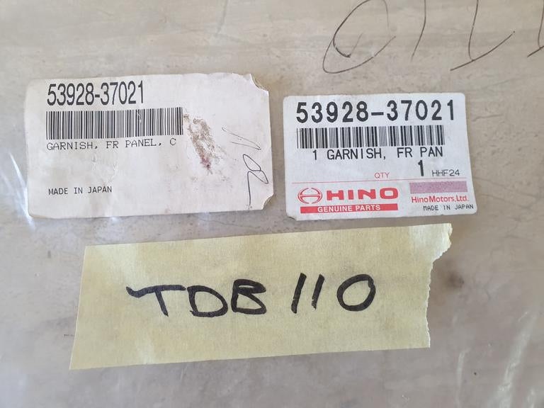 Toyota Dyna 6.5 7.5 8.5 2003, 2004, 2005, 2006, 2007, 2008 Front Upper Bonnet Trim Cover Panel