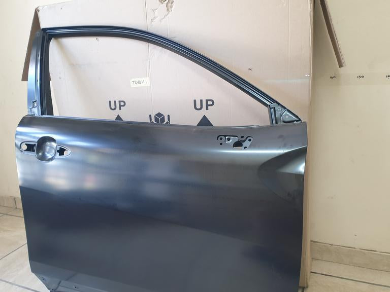 Toyota Corolla Cross 2021, 2022, 2023, 2024 Right Front Driver Door