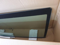 Toyota Land Cruiser 200 Series 4.5 V8 Windshield Glass