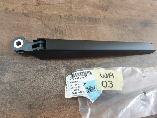 Original New Volkswagen Tiguan Touran Rear Windscreen Wiper Arm
