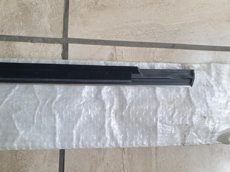 Original New Mercedes-Benz GLC W253 Right Front Door Chrome Recessed Window Moulding