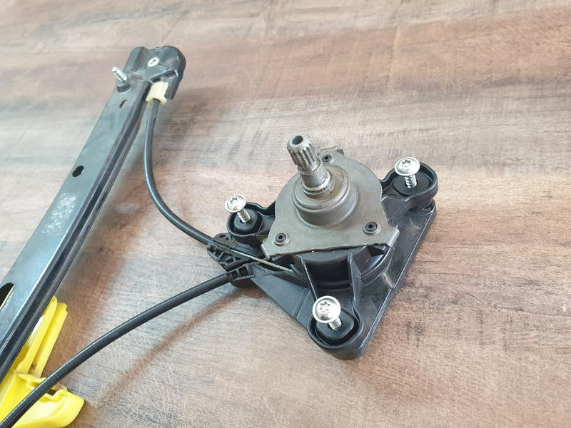 Original Used Volkswagen Polo Left Rear Window Lifter Mechanism