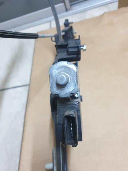 Original New Opel Grandland Left Front Door Window Lifting Mechanism