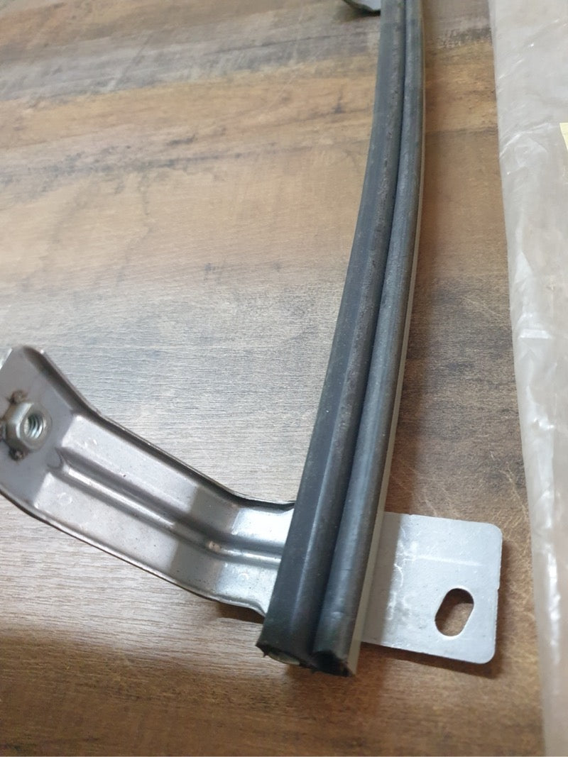 Original New Nissan Almera Front Left Door Glass Rubber Run Guide