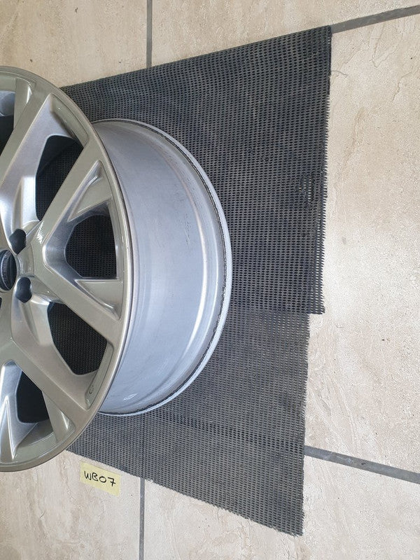 Volkswagen Polo  7.5Jx17H2 Aluminium Rim
