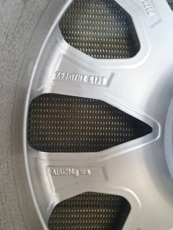 Volkswagen Polo  7.5Jx17H2 Aluminium Rim