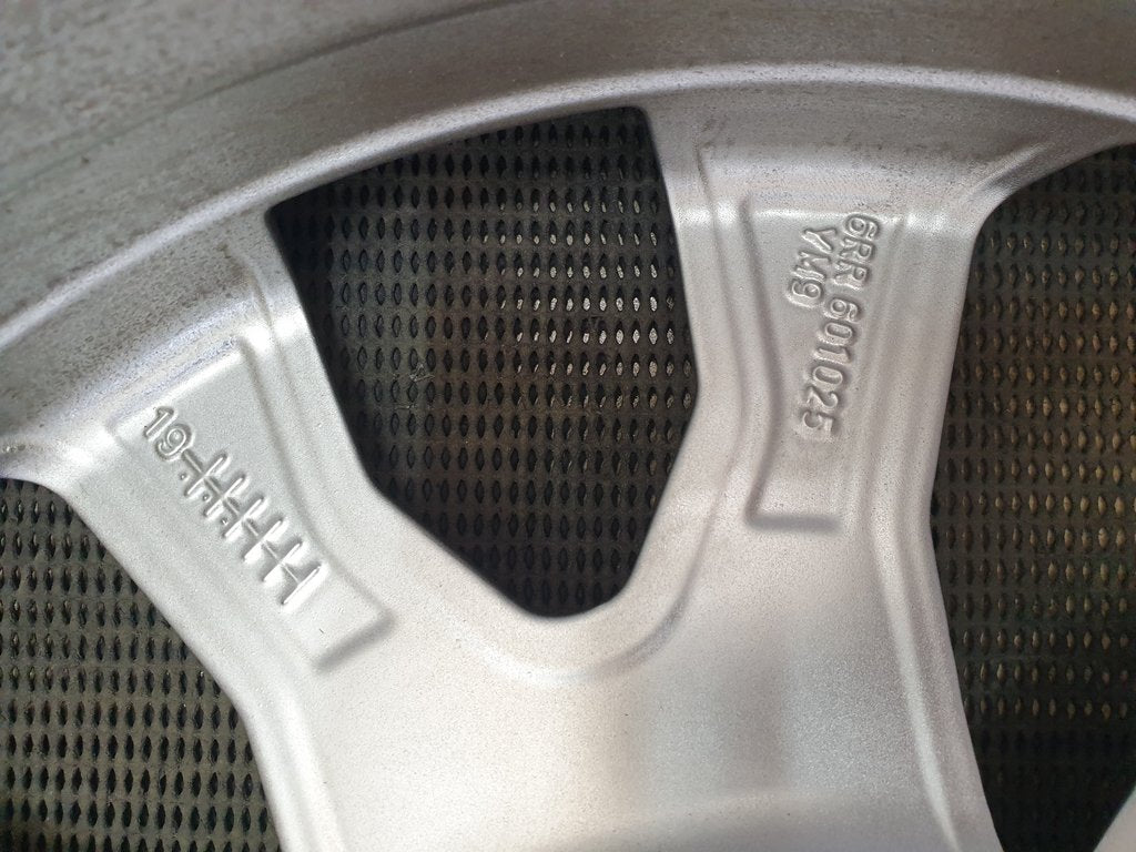 Volkswagen Polo  7.5Jx17H2 Aluminium Rim