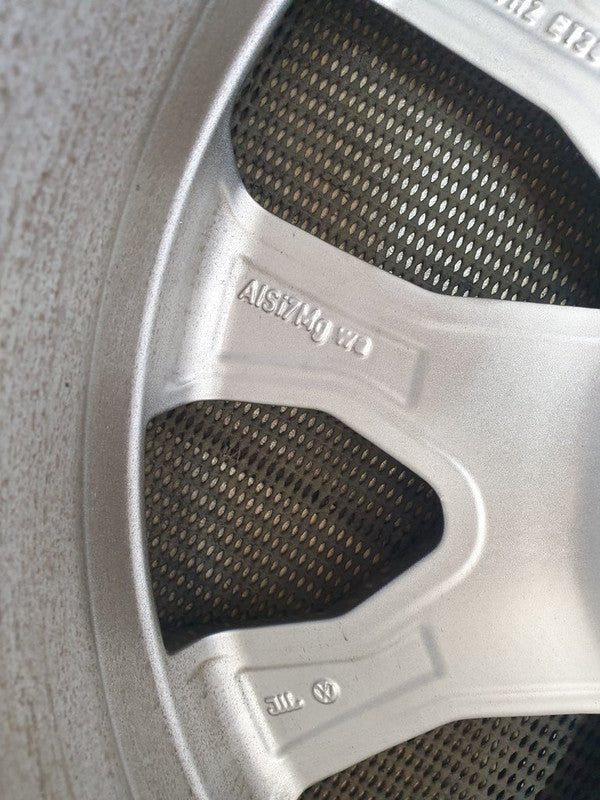 Volkswagen Polo  7.5Jx17H2 Aluminium Rim
