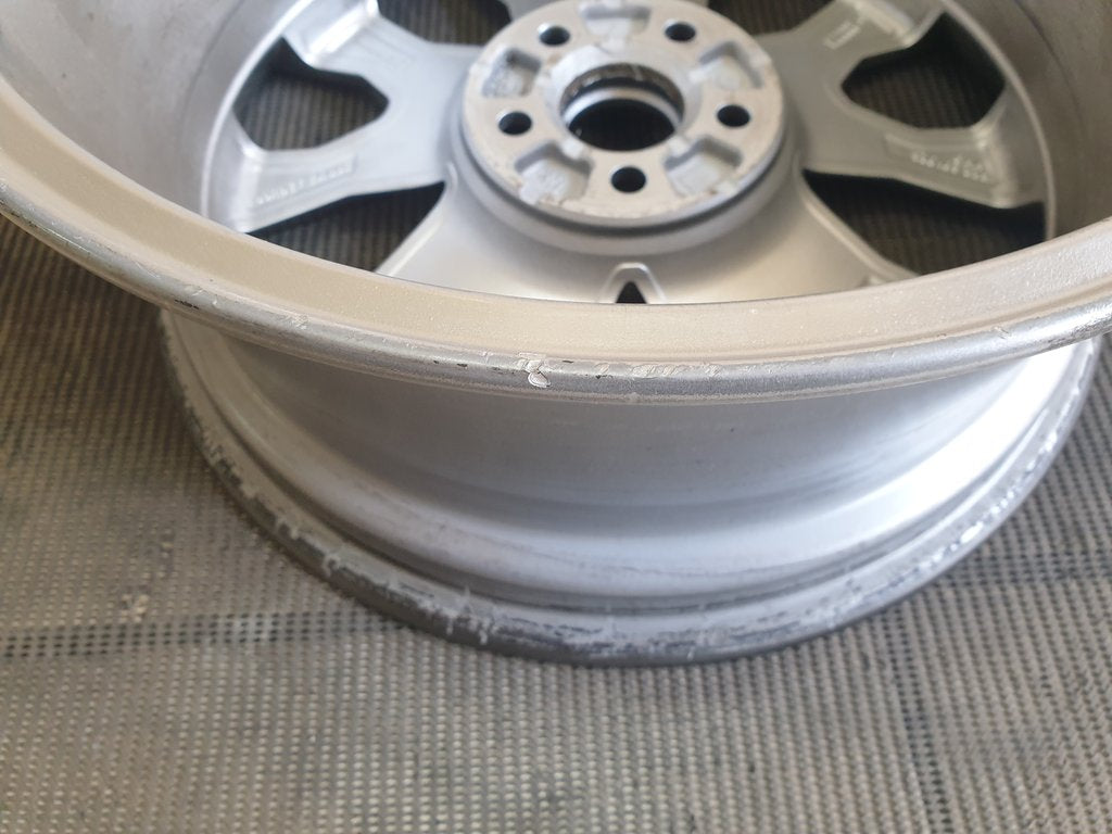Volkswagen Polo  7.5Jx17H2 Aluminium Rim