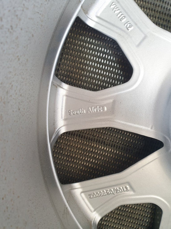 Volkswagen Polo  7.5Jx17H2 Aluminium Rim