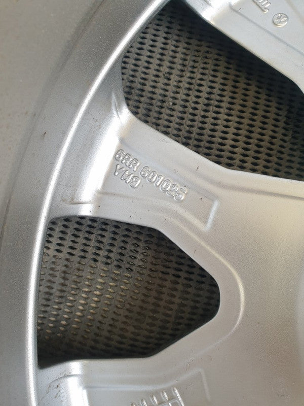 Volkswagen Polo  7.5Jx17H2 Aluminium Rim