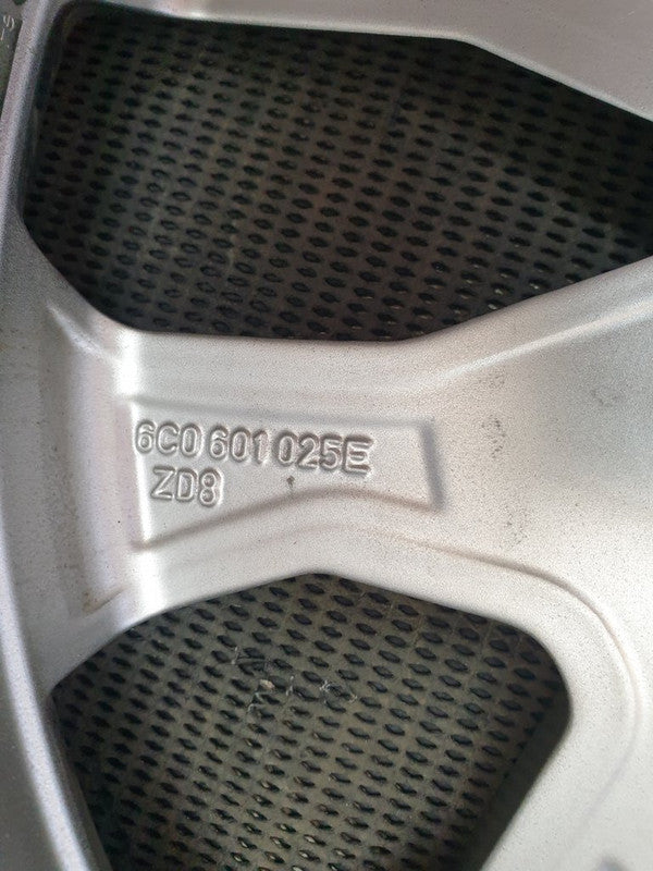 Volkswagen Polo  7.5Jx17H2 Aluminium Rim