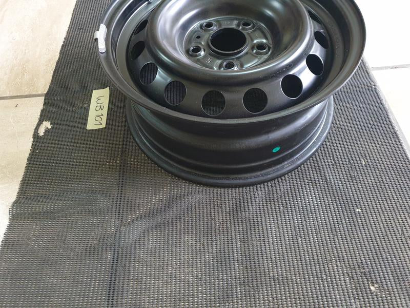 Original Used Toyota Corolla Quest 2018 15 Inch Steel Mag - J15x6J