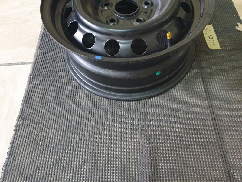 Original Used Toyota Corolla Quest 2018 15 Inch Steel Mag - J15x6J