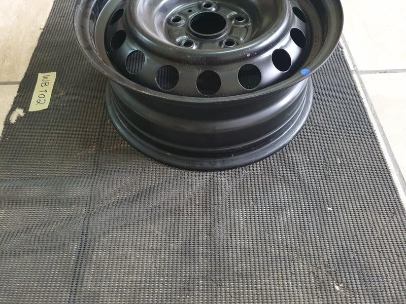 Original Used Toyota Corolla Quest 2018 15 Inch Steel Mag - J15x6J