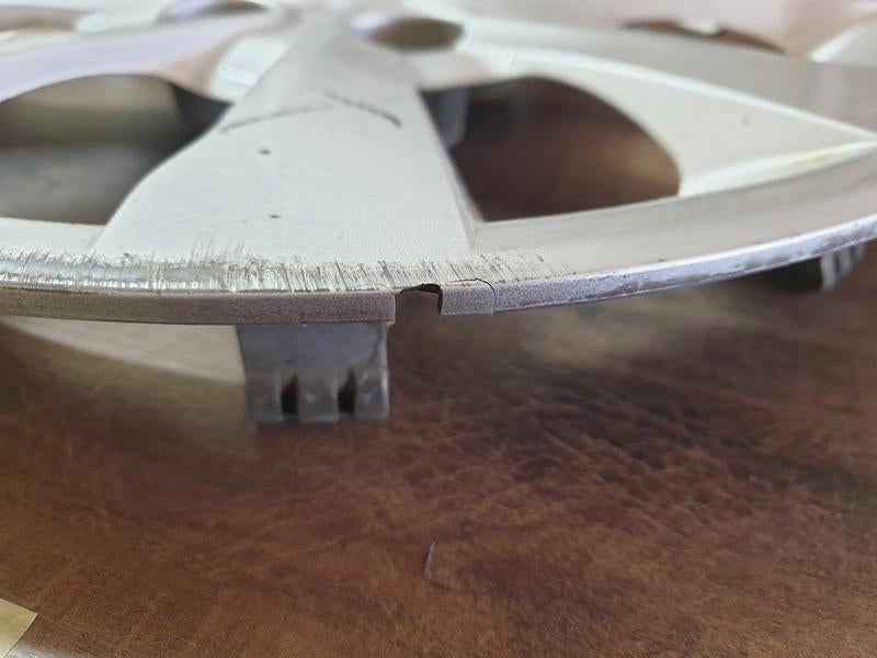 Original Used Kia Rio III Wheel Hub Cover