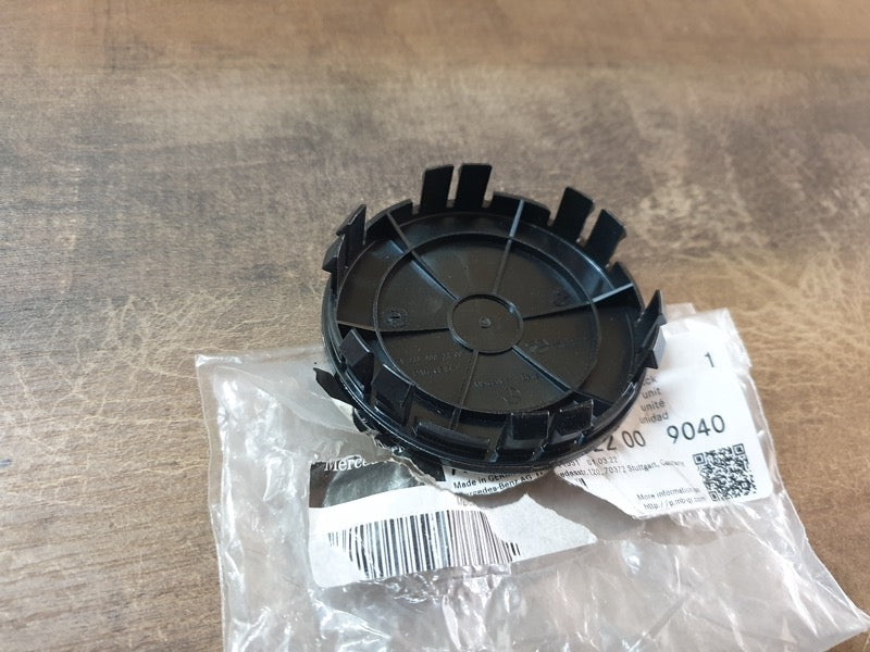 Original New Mercedes-Benz Hub Cap