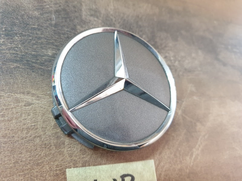 Original Used Mercedes-Benz Hub Cap