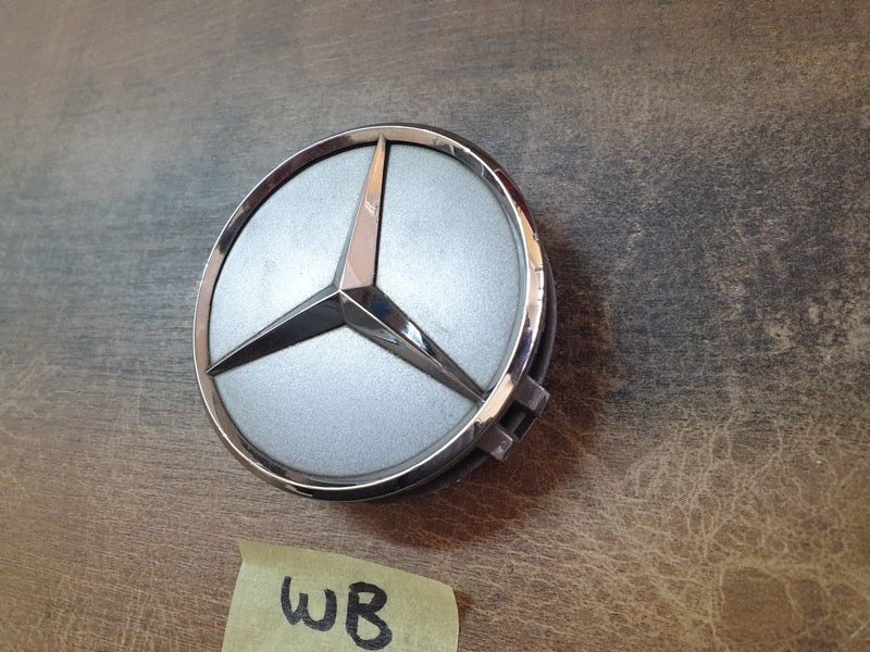 Original Used Mercedes-Benz Hub Cap