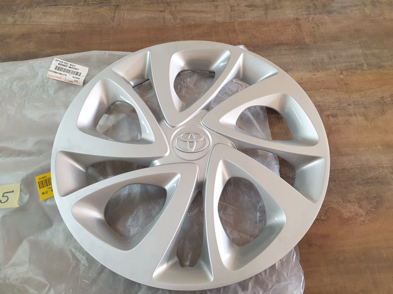 Original New Toyota Vitz 2023 Wheel Hub Cover