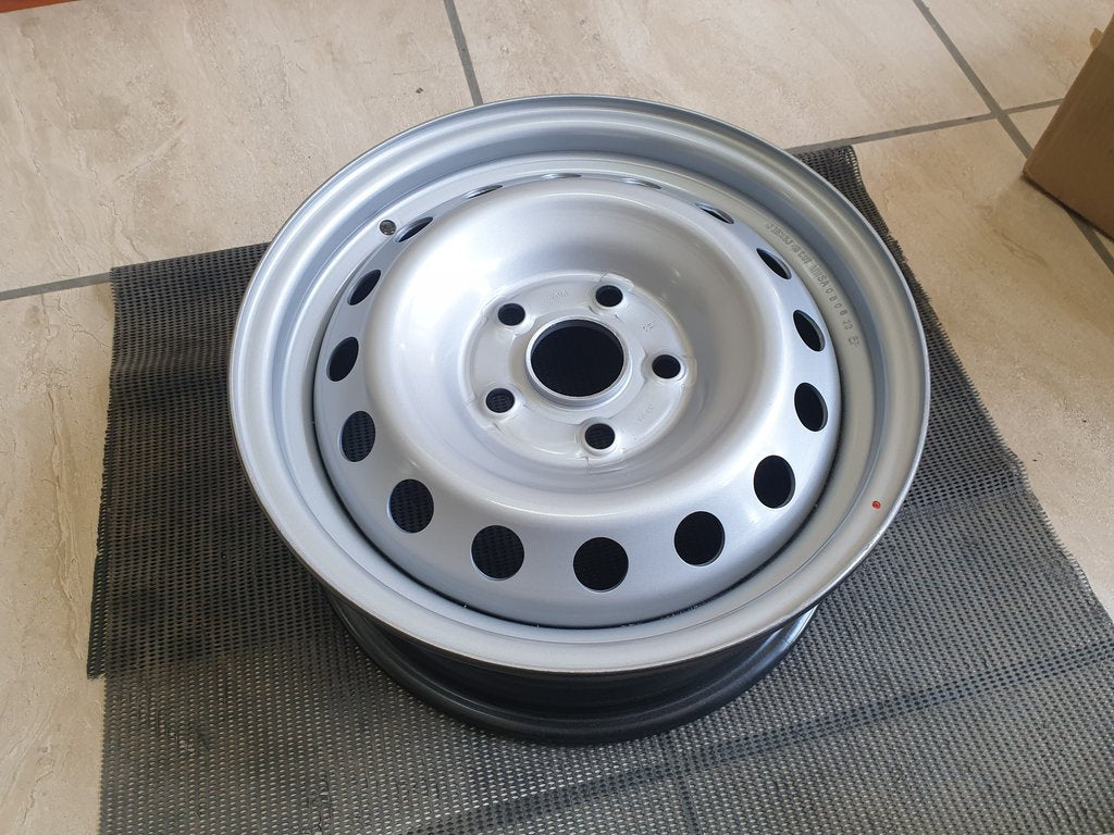Toyota Hilux J15x6J Steel Rim
