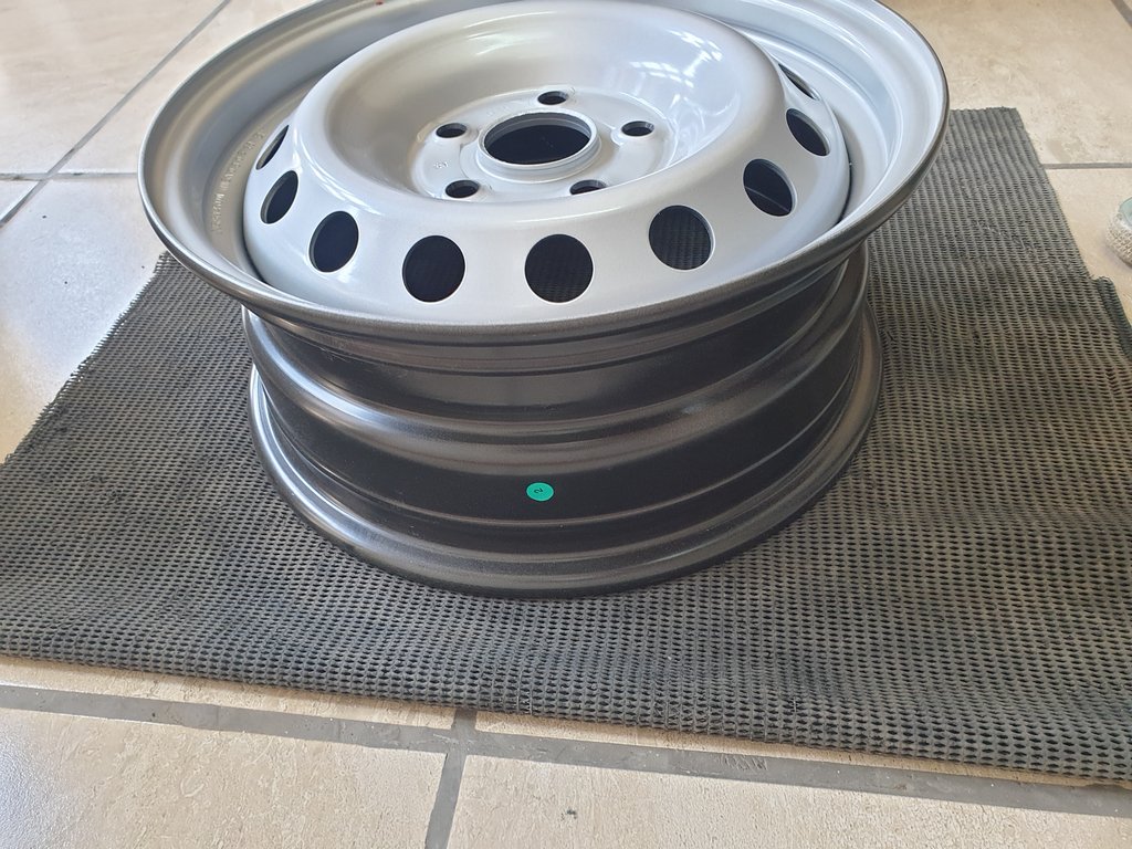 Toyota Hilux J15x6J Steel Rim