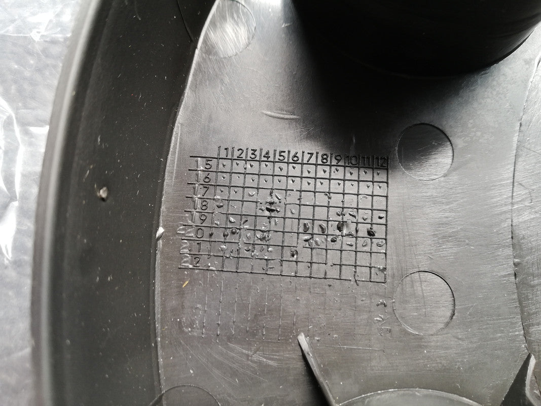 Original New Mercedes-Benz Sprinter Van 2020 Wheel Cover
