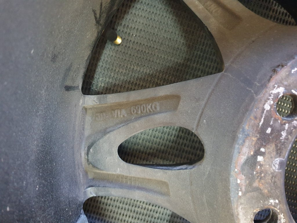 Aftermarket 11.5cm PCD 17x8.5JJ Aluminium Rim