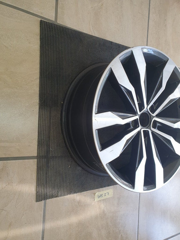 Volkswagen T-Roc 8.0Jx19H2 Aluminium Rim