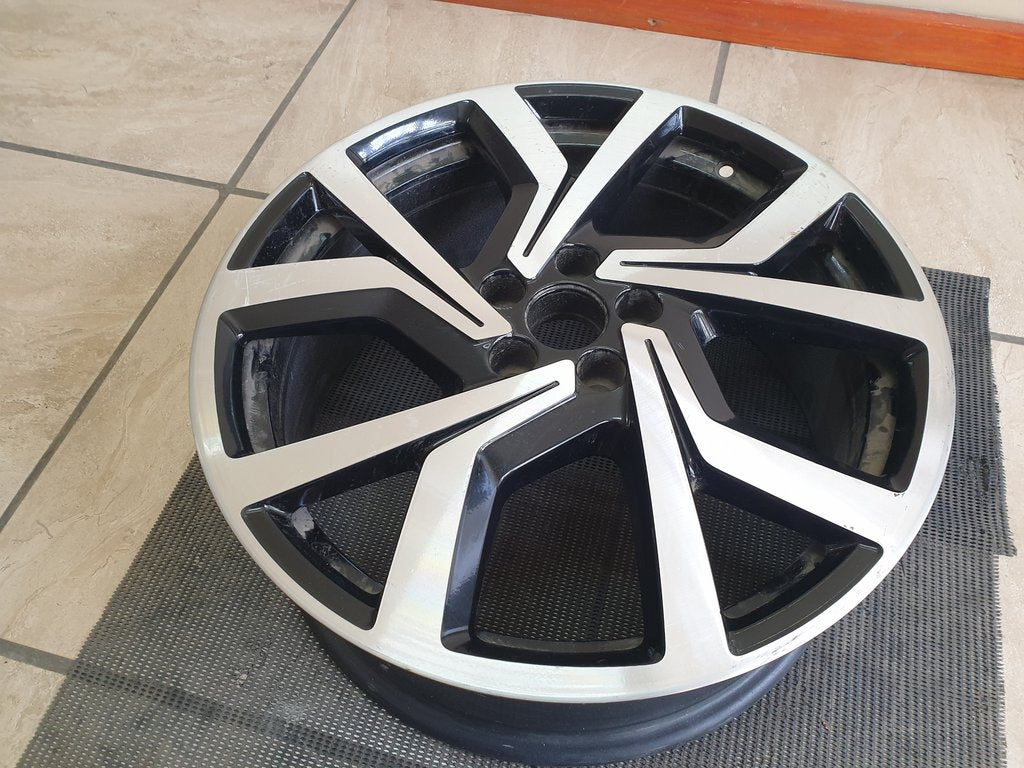Volkswagen Polo 7.5Jx18H2N Aluminium Rim