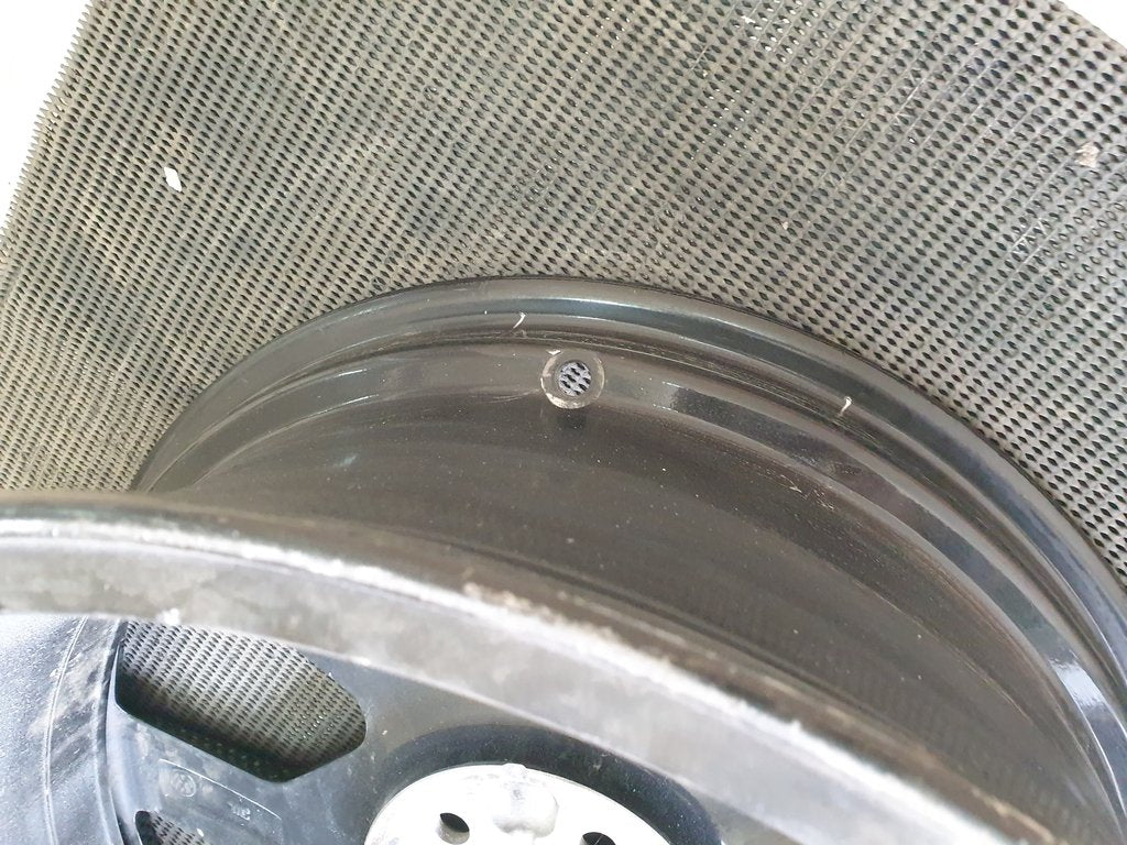 Volkswagen Polo 7.5Jx18H2N Aluminium Rim