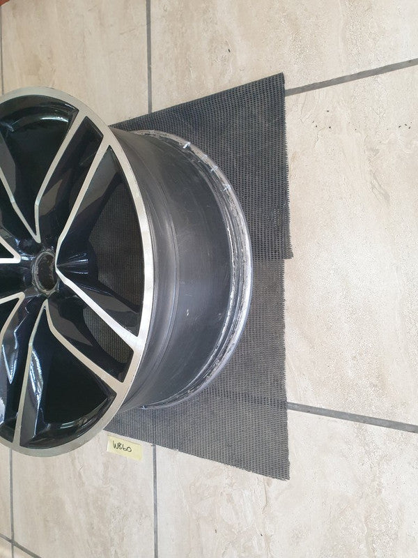 Audi A6 9.5Jx21H2 Aluminium Rim