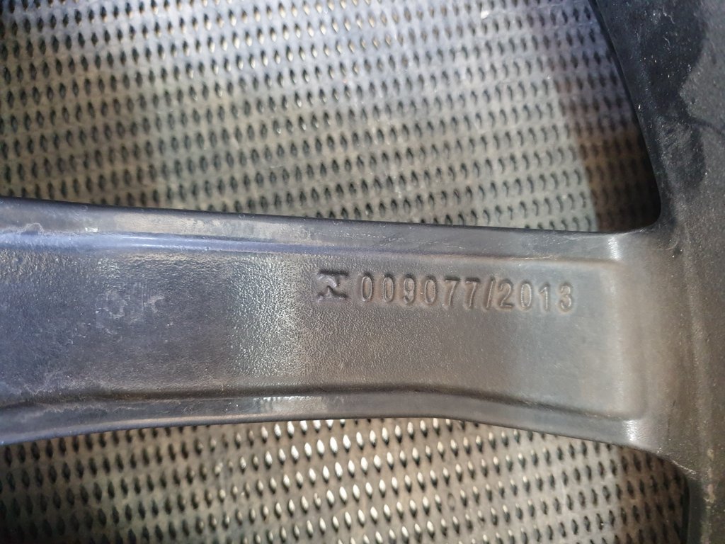 Audi A6 9.5Jx21H2 Aluminium Rim