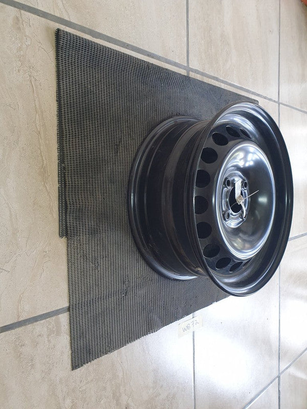 Renault Clio IV 6Jx15H2 Steel Rim