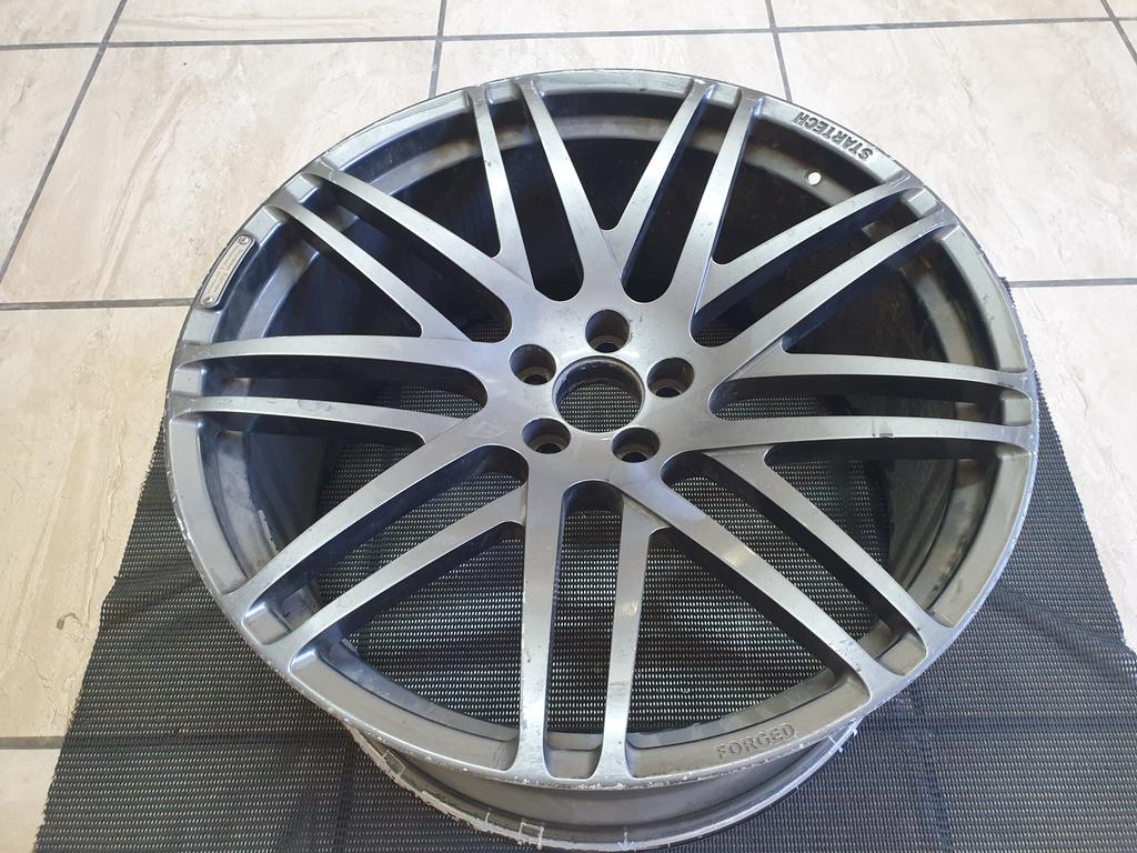 Land Rover Range Rover 23" Aluminium Rim
