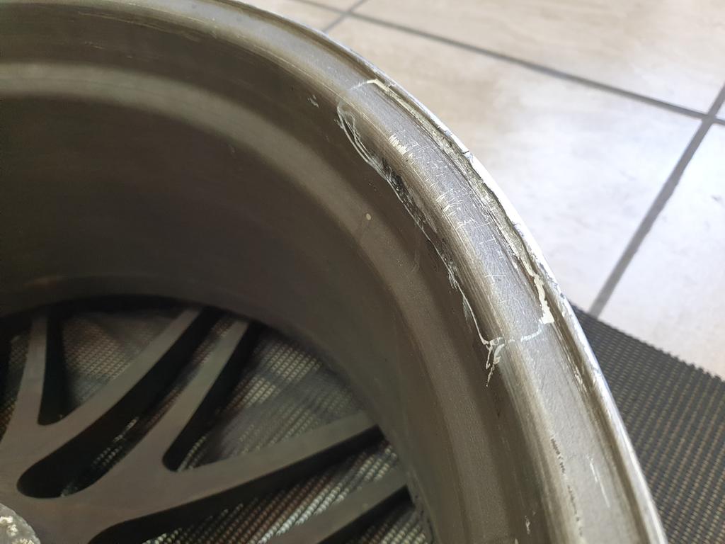 Land Rover Range Rover 23" Aluminium Rim