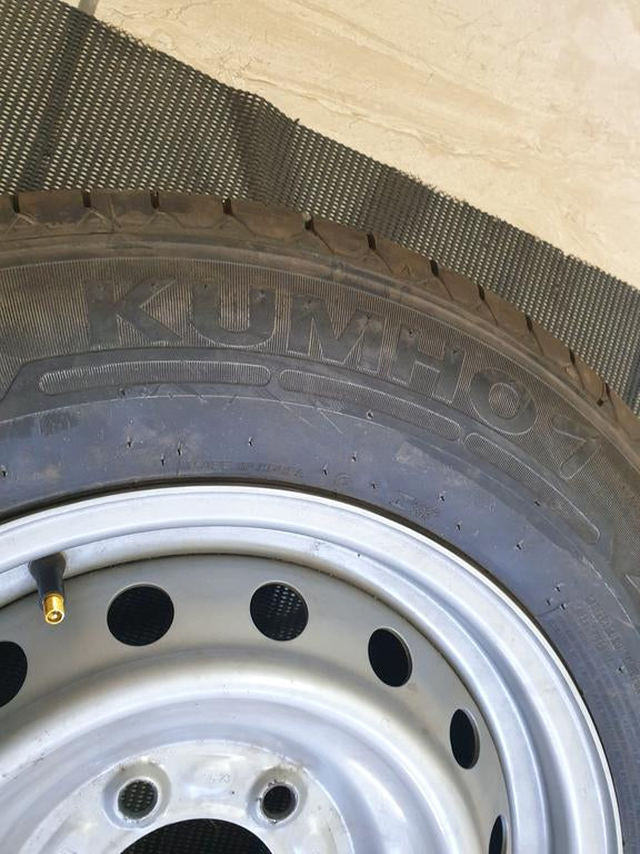 Isuzu D-Max J16x61/2 Steel Rim With Tyre