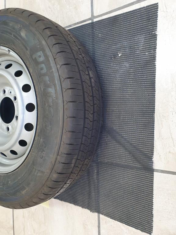 Isuzu D-Max J16x61/2 Steel Rim With Tyre