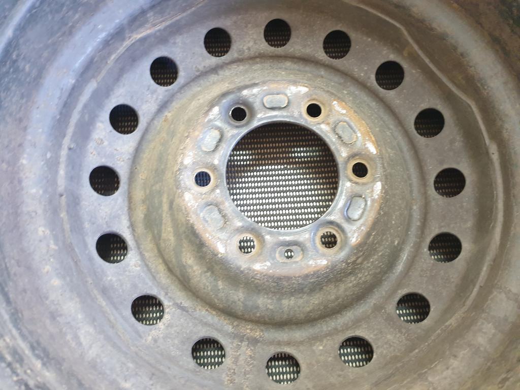 Isuzu D-Max J16x61/2 Steel Rim With Tyre