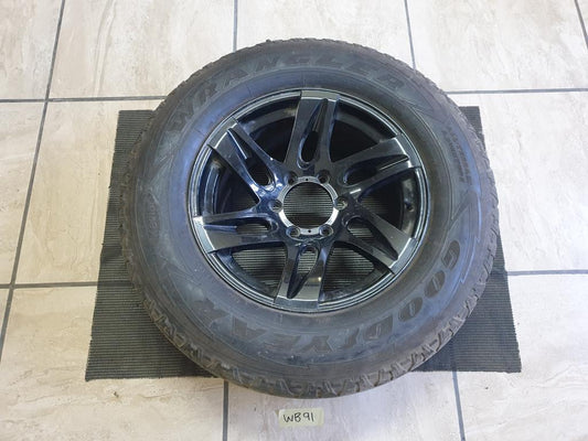 Aftermarket 17x8.5JJ Aluminium Rim With Tyre