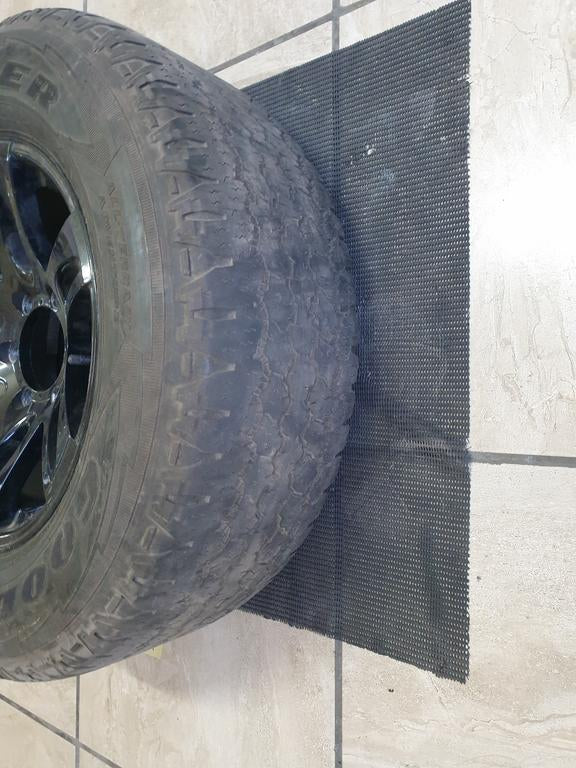 Aftermarket 17x8.5JJ Aluminium Rim With Tyre