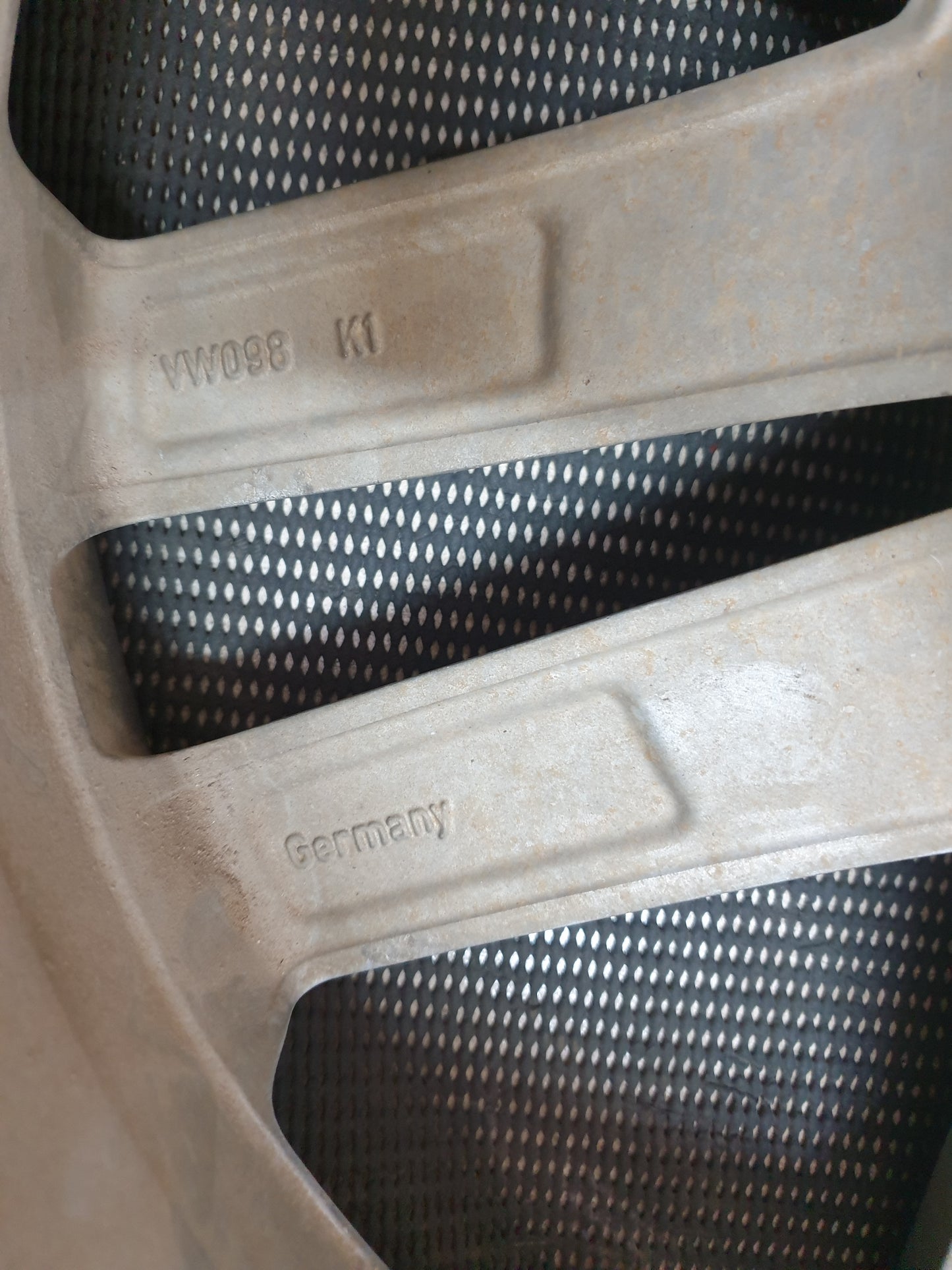 Volkswagen Amarok Double Cab Stripping For Parts