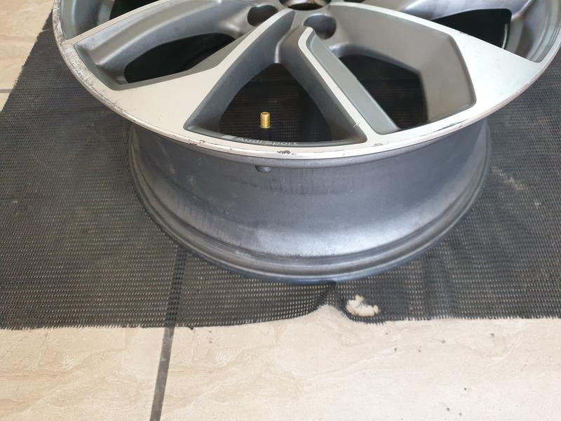 Original Used Audi Q2 35 TFSI TIP 19 Inch Alloy Mag - 8.0Jx19H2