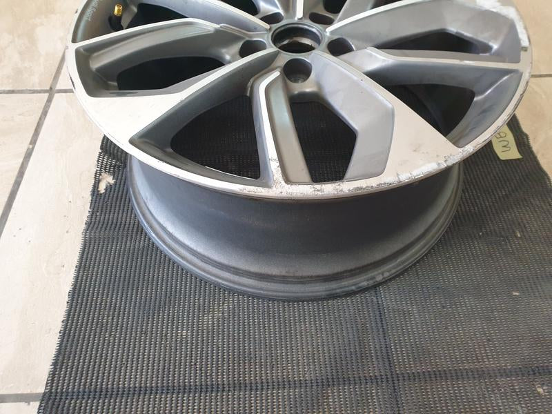 Original Used Audi Q2 35 TFSI TIP 19 Inch Alloy Mag - 8.0Jx19H2