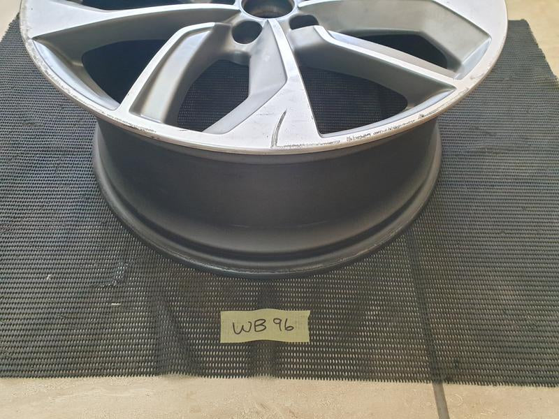 Original Used Audi Q2 35 TFSI TIP 19 Inch Alloy Mag - 8.0Jx19H2