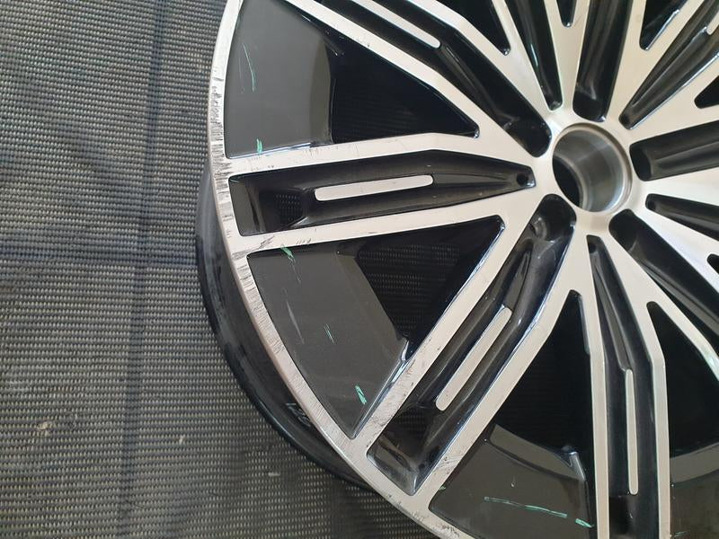 Original Used Mercedes-Benz EQE SUVEQE 350 21 Inch Alloy Mag - 9.5Jx21