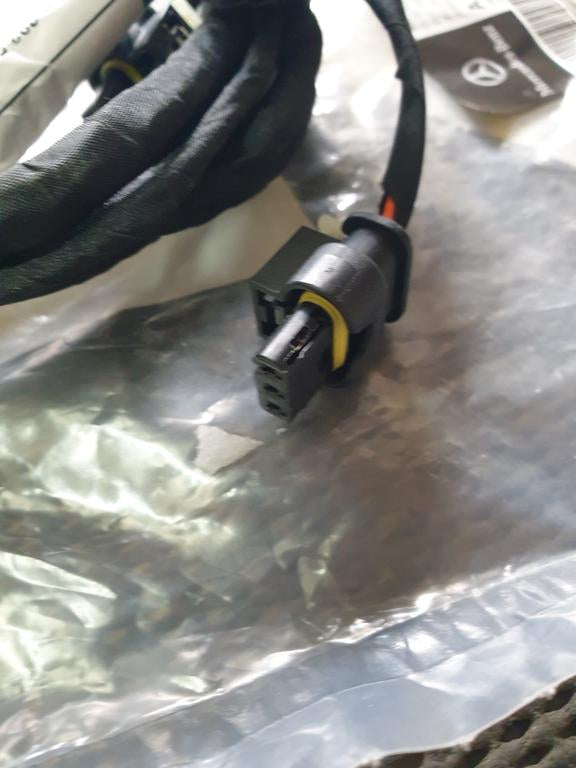Mercedes-Benz GL X164 Front Bumper Parking Wiring Harness