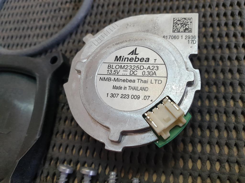 Mercedes-Benz C-Class S-Class C217 W205 W222 Headlight Blower Cooling Fan