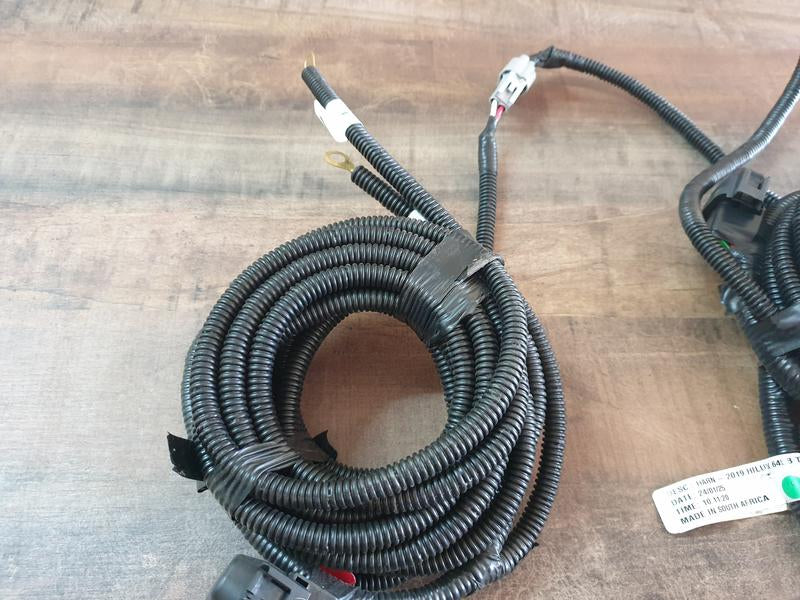 Original Used Toyota Hilux Tow Bar Wiring Harness